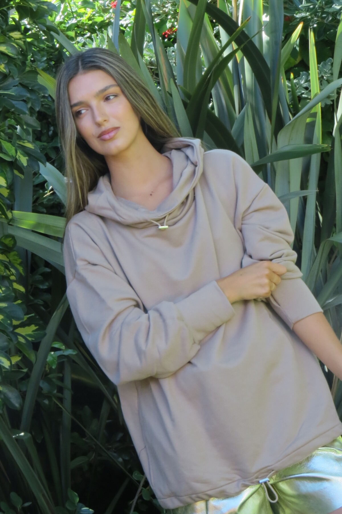 Sweater Backless Beige