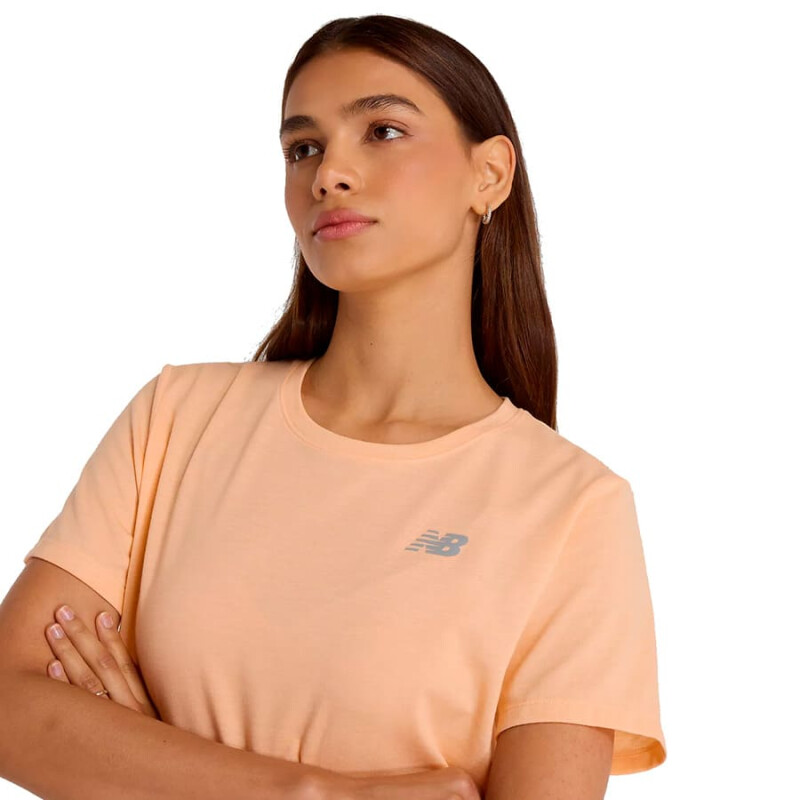 Remera New Balance Sport Essentials de Mujer - WT41190PRE Durazno