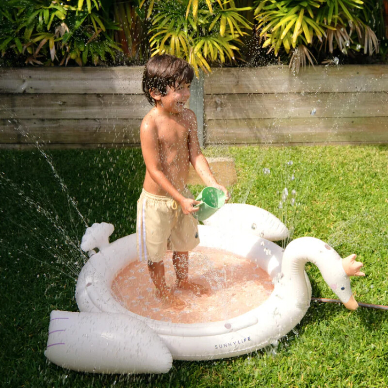 Inflable tira agua tipo alfombra Sunnylife - Princess Swan Inflable tira agua tipo alfombra Sunnylife - Princess Swan