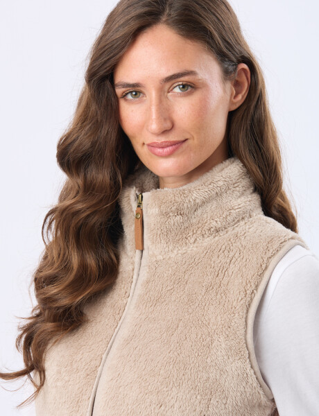 CHALECO SHERPA SUAVE Beige