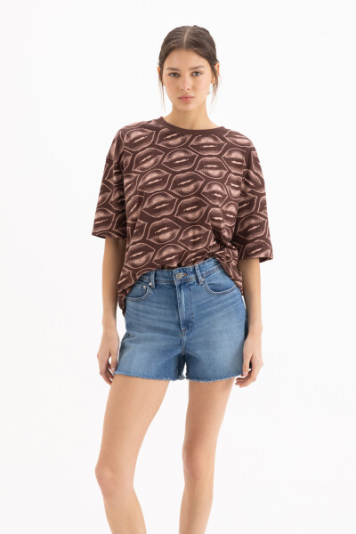 REMERA KISSES Marron