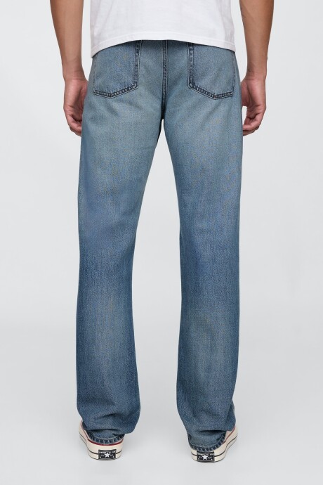 Jean Straight Ultra Soft Hombre Medium Wash