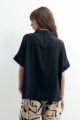 Camisa manga corta negro