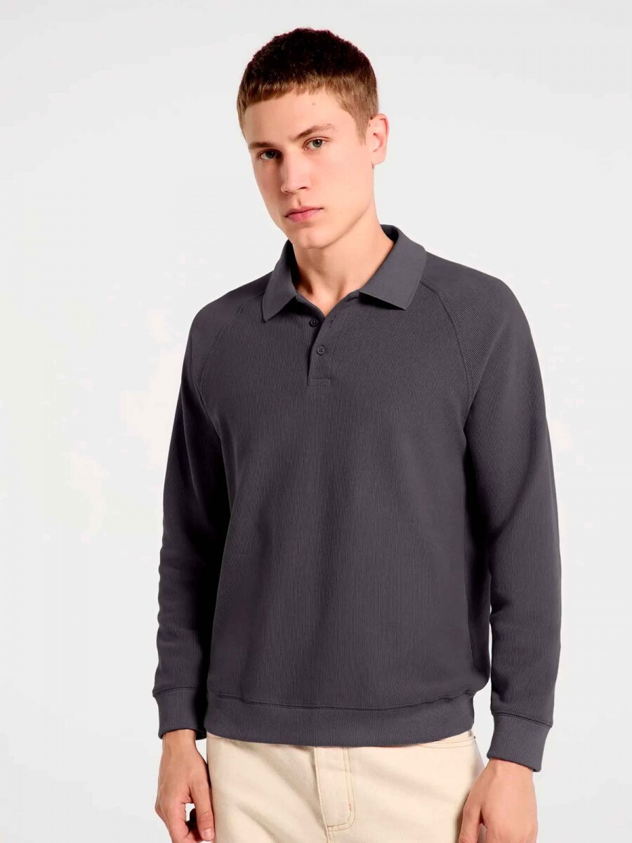 BUZO TIPO POLO DE TEJIDO INTERLOCK - GRIS 