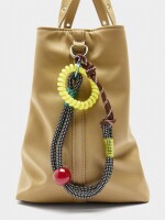Bolso Tote De Nylon Con Colgante camel
