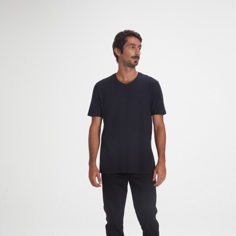 CAMISETA MM MASC PRETO ESCURO
