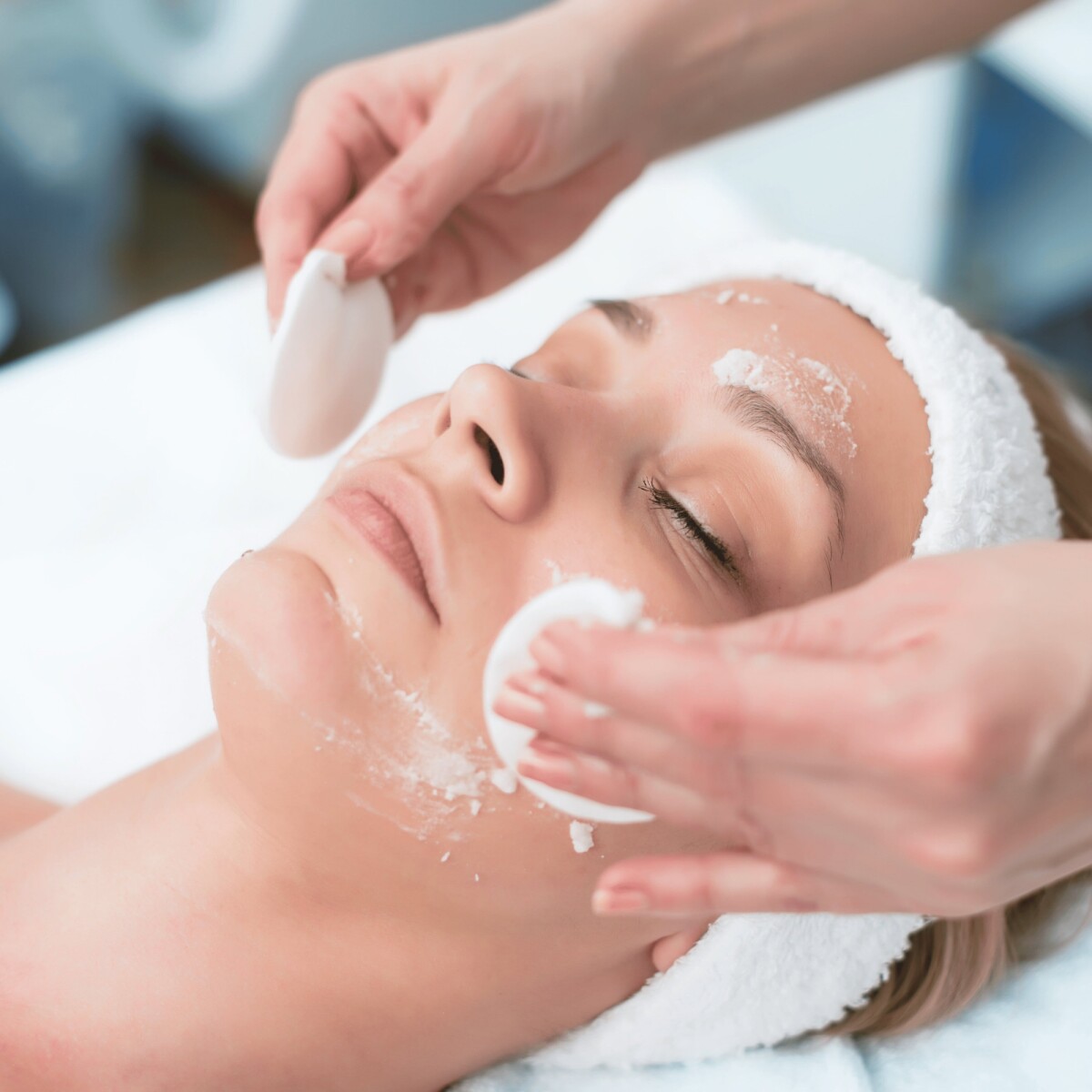 Higiene Facial profunda con Hidratación 