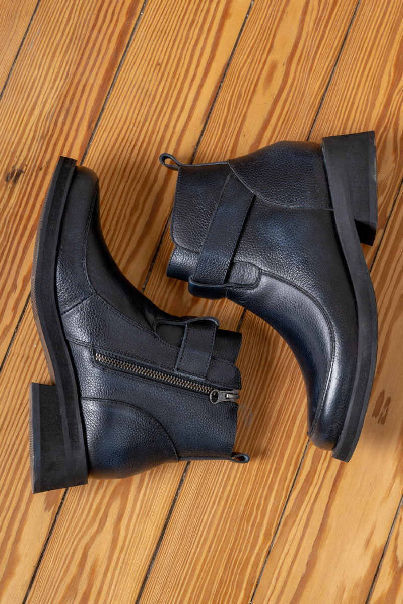 Bota martina Negro