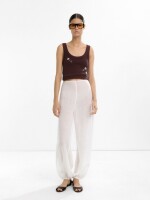 Top Con Flores De Abalorios marron