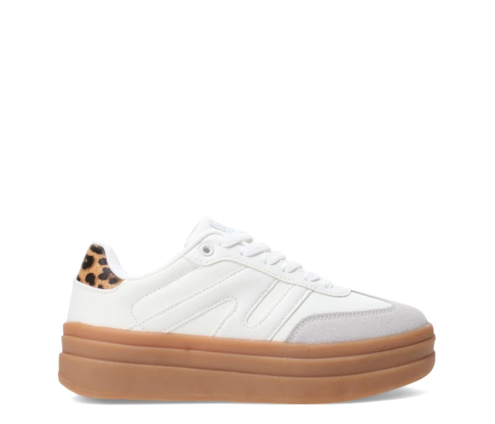 Deportivo AKOK con plataforma White Pu