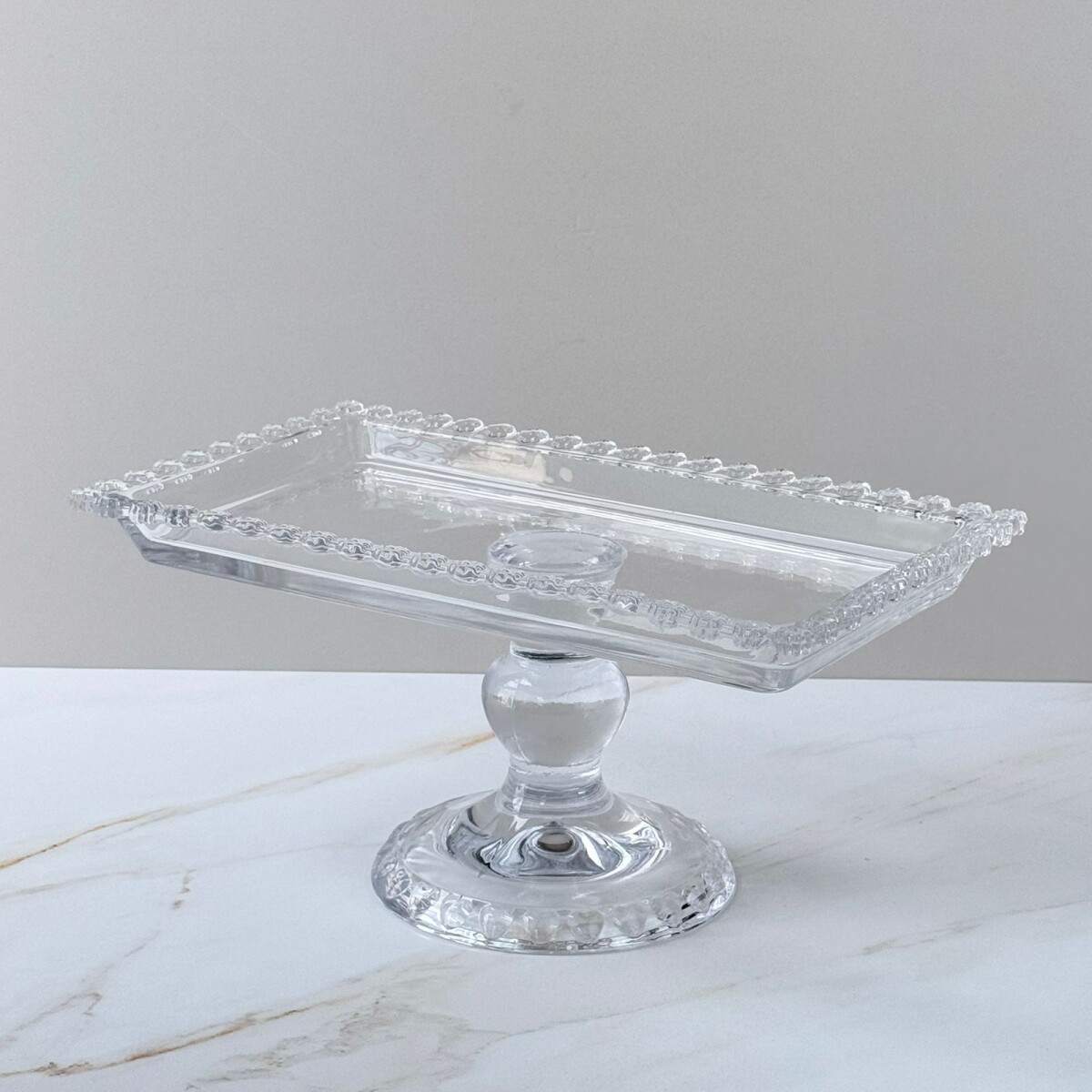 Bandeja Rectangular de Vidrio con Pie 30cm x 16cm x Alt 15cm 