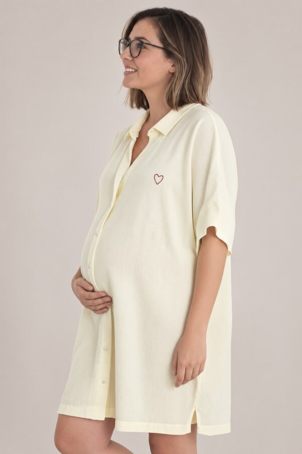 Camisa Maternal Pupa – Viscosa suave con bolsillos prácticos Crema