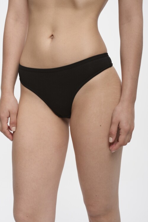 Colaless Priscila Negro