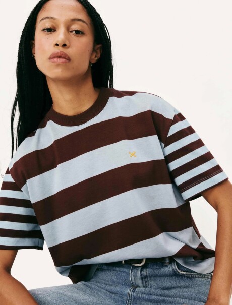 CAMISETA DE RAYAS CON BORDADO MULTICOLOR