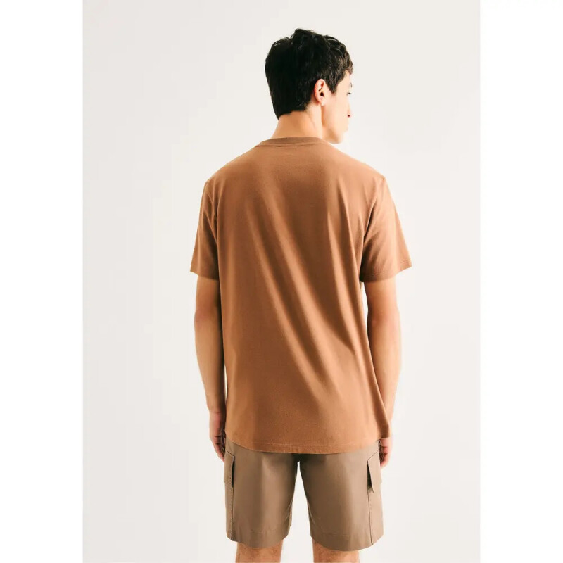 CAMISETA MM MARROM