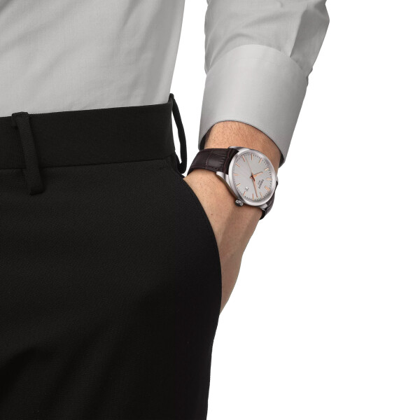 Reloj Tissot PR 100 40MM con esfera de acero y correo negra Reloj Tissot PR 100 40MM con esfera de acero y correo negra