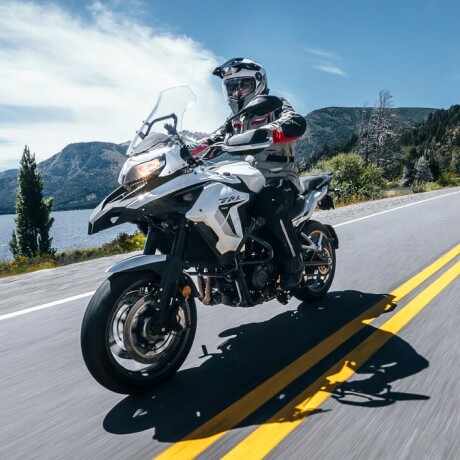 Benelli TRK 502X Blanco