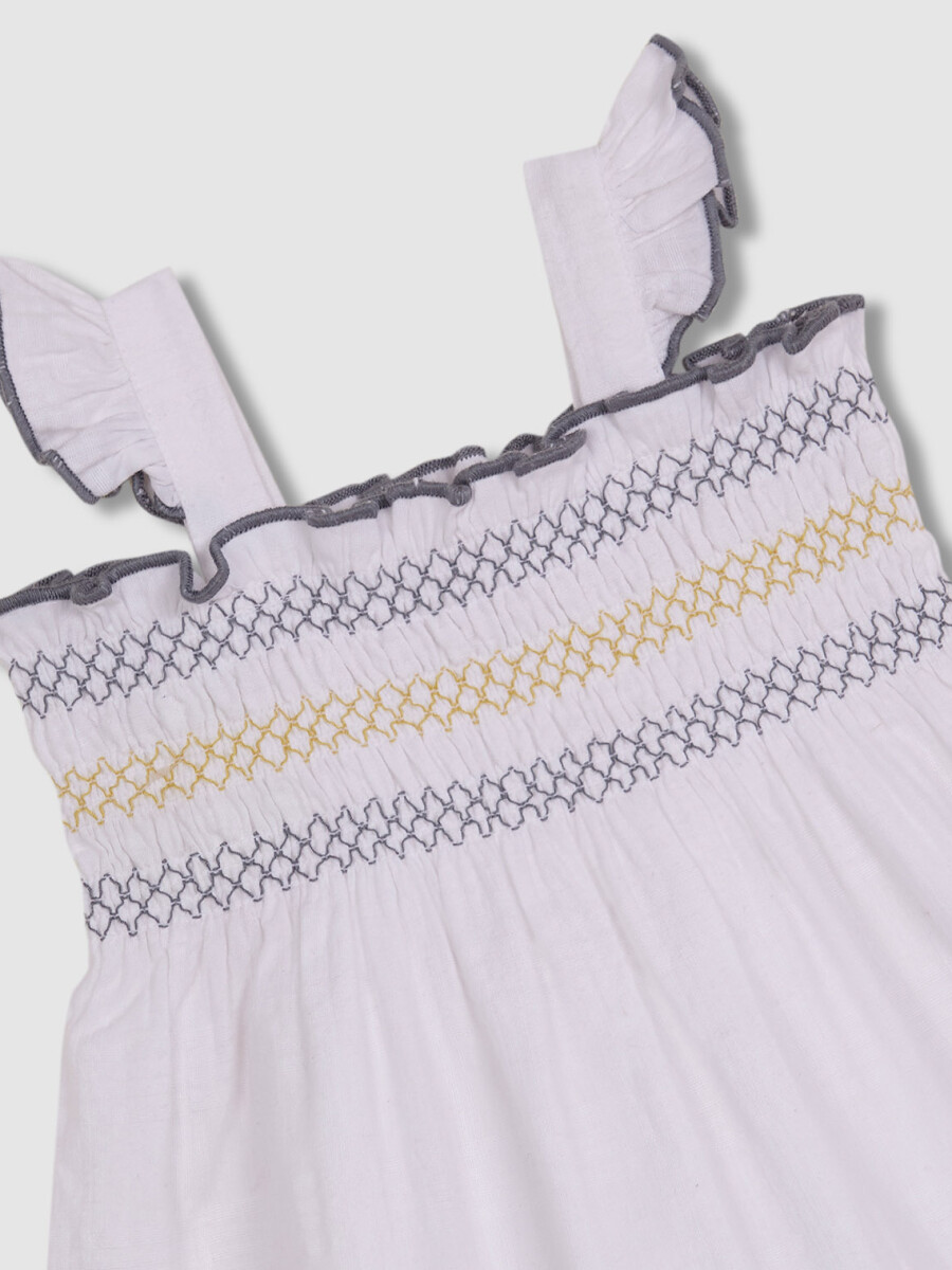 Vestido Blanco Con Pespuntes Elasticos Blanco