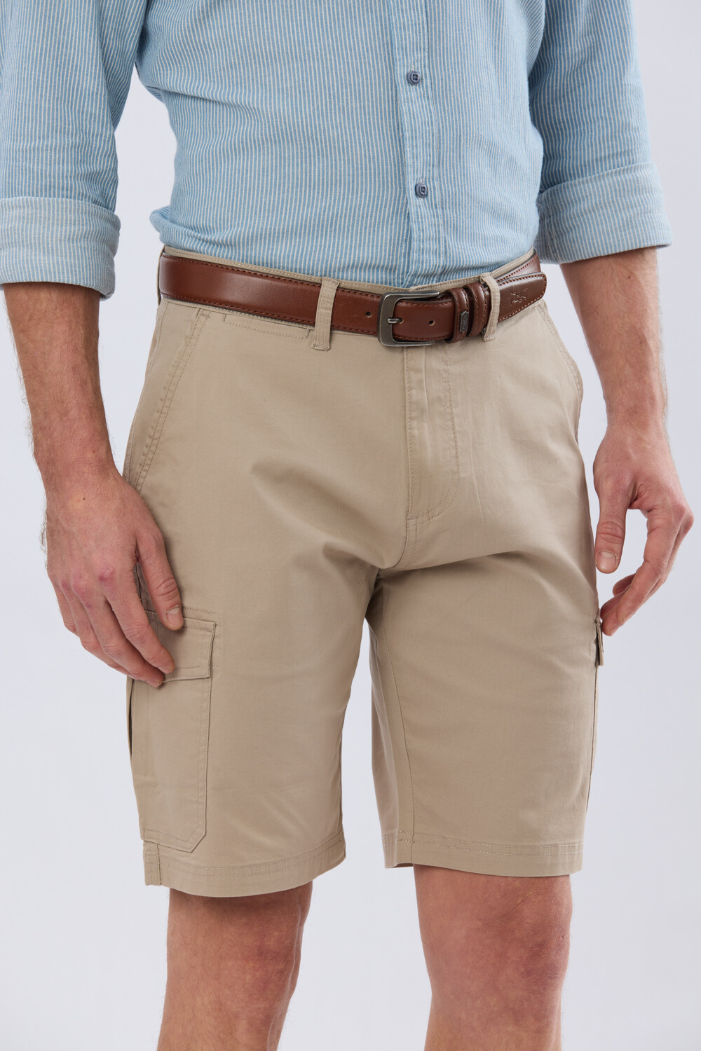 BERMUDA CARGO CON ELASTANO Beige