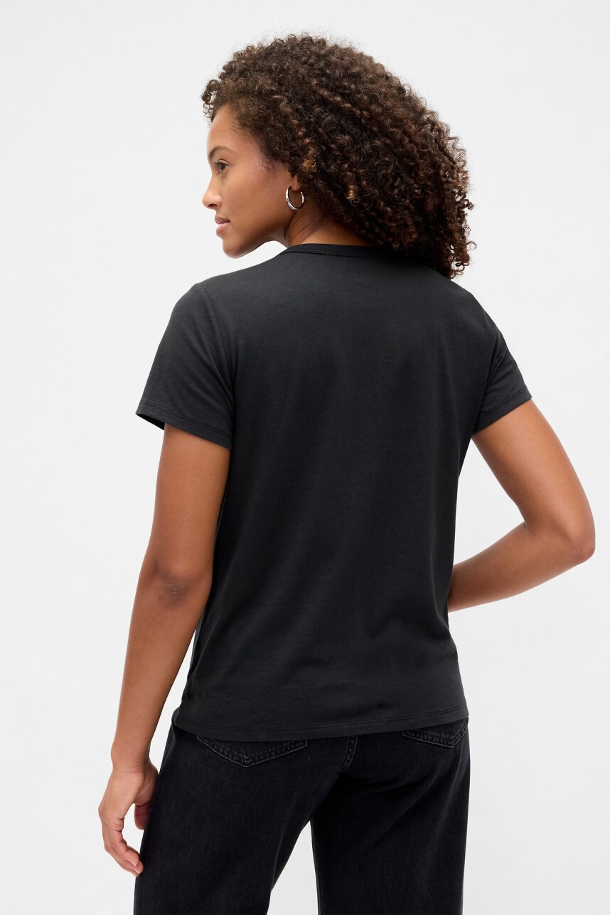 Remera Gràfico Manga Corta Mujer Moonless Night