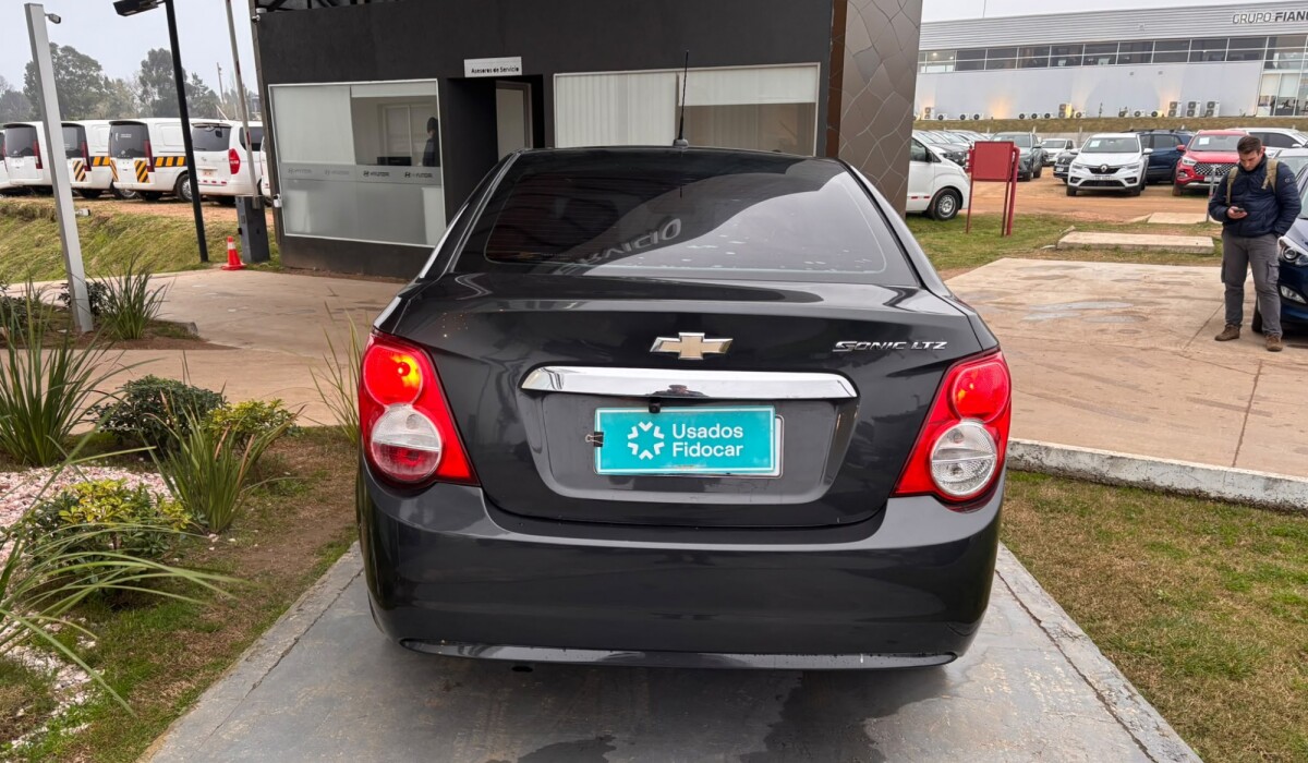 Chevrolet Sonic LTZ - 2014 Chevrolet Sonic LTZ - 2014