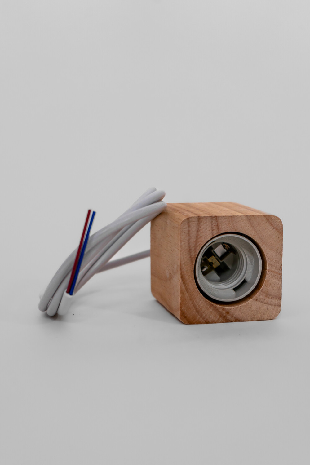 Lampra De Techo Rectangular Cable 1m, Caja Pvc 8 Color Unico