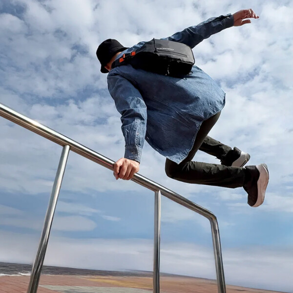 Mochila Bolso Cougar Uniride Sling COUGAR UNIRIDE SLING BAG