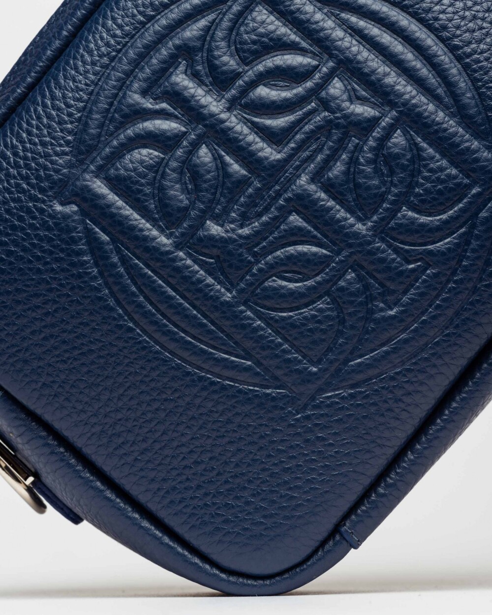 Bandolera Eterial en cuero graneado Marine Blue