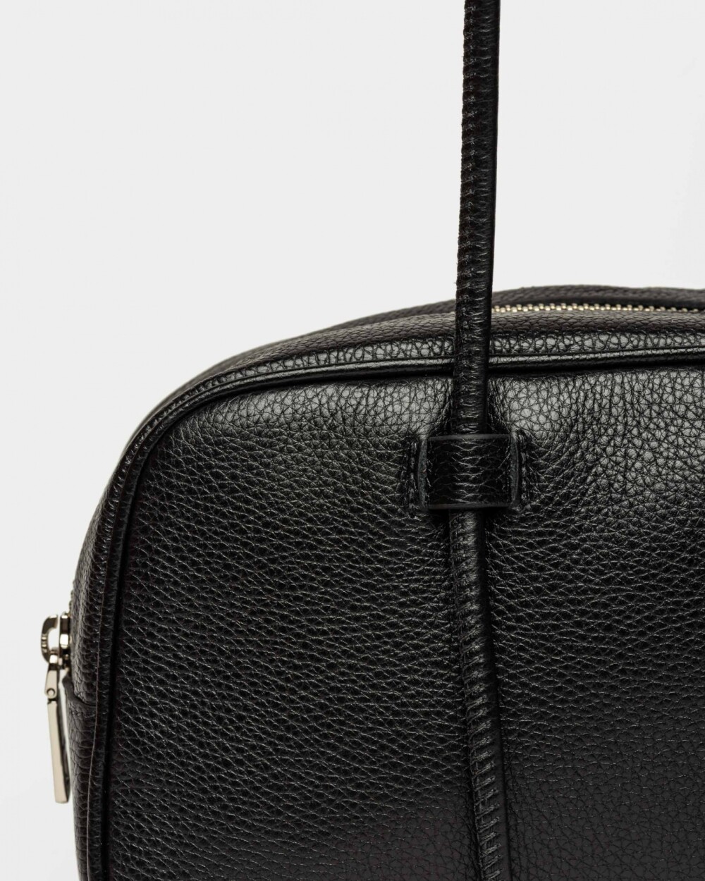 Cartera al hombro Horizon en cuero graneado Negro