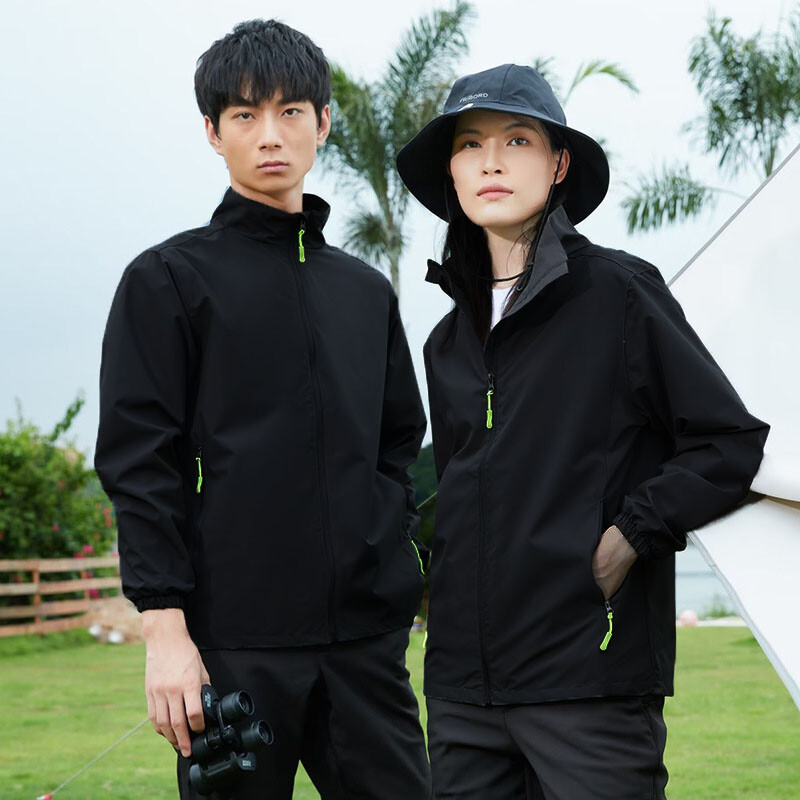 Campera Rompeviento e Impermeable Elastizada Unisex Negro