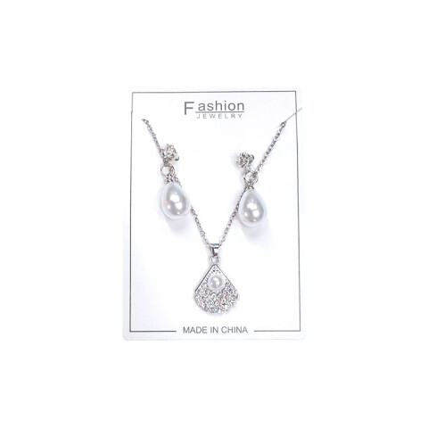 Collar y caravanas hipoalergénicas brillantes 2pcs Collar Y Caravanas Hipoalergénicas Brillantes 2pcs