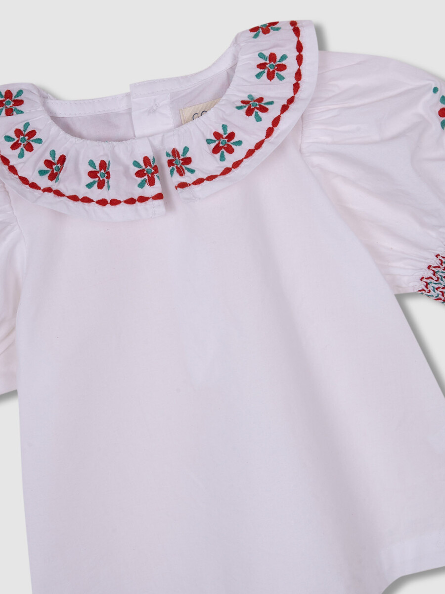 Camisa Cuello Volante Y Bordados Blanco