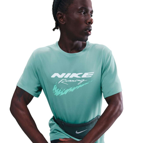 Remera Nike Dri Fit Uv Rn Enrgy Miler Manga Corta de Hombre Multicolor