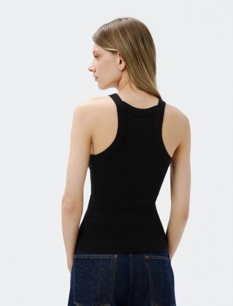 CAMISETA DE TIRANTES CON BORDADO NEGRO