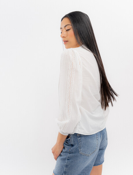 Blusa broderie Blusa broderie