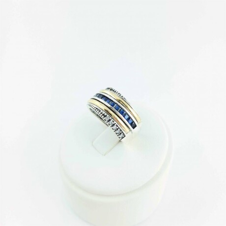 Anillo de plata 925 con double de oro 18k y circonias. Anillo de plata 925 con double de oro 18k y circonias.