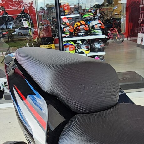 Benelli 180S Rojo