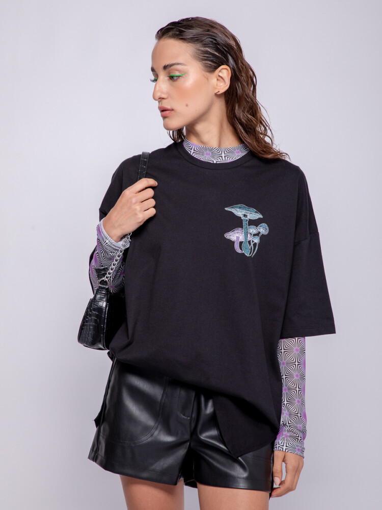REMERA MUSH Negro