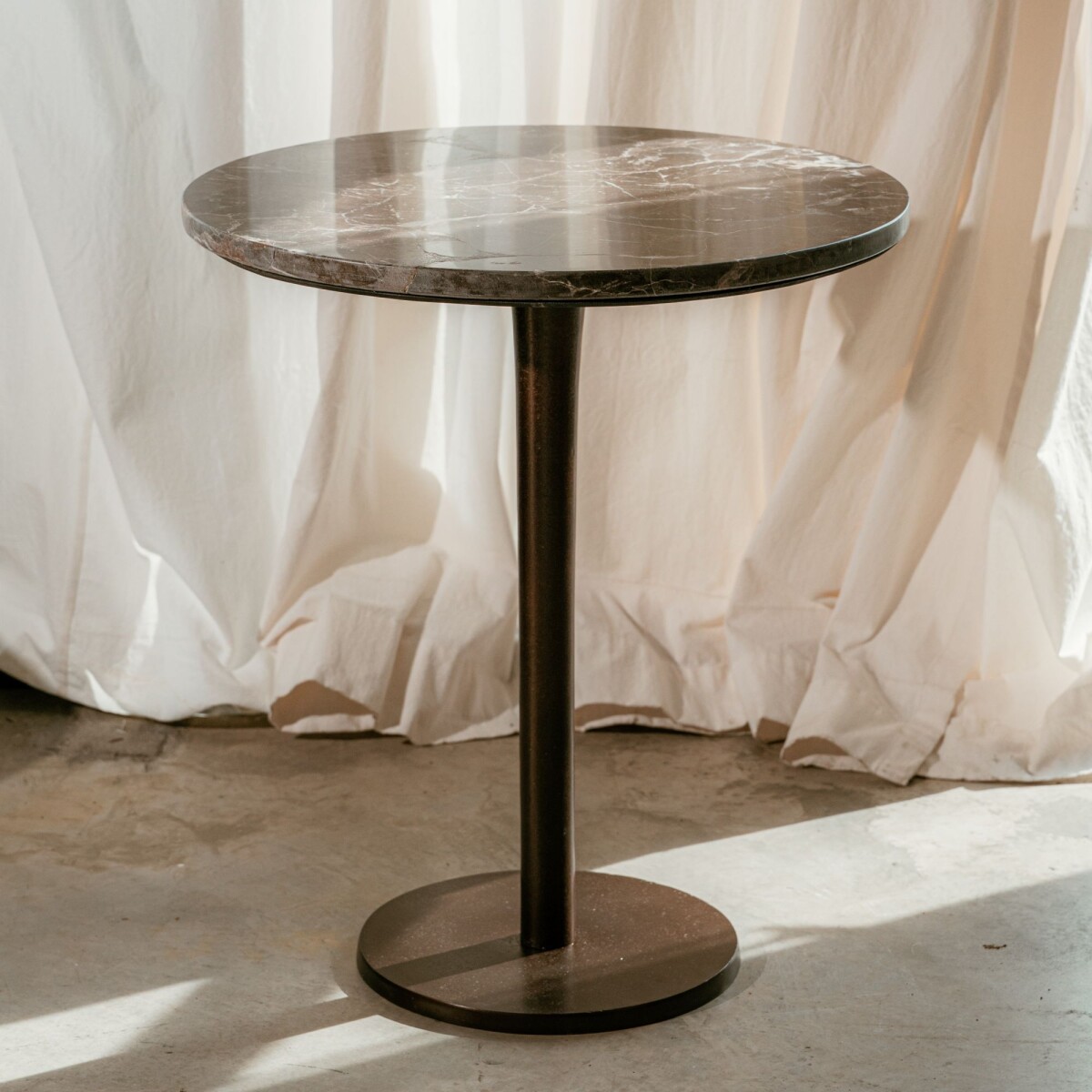 Mesa lateral, Pazo 