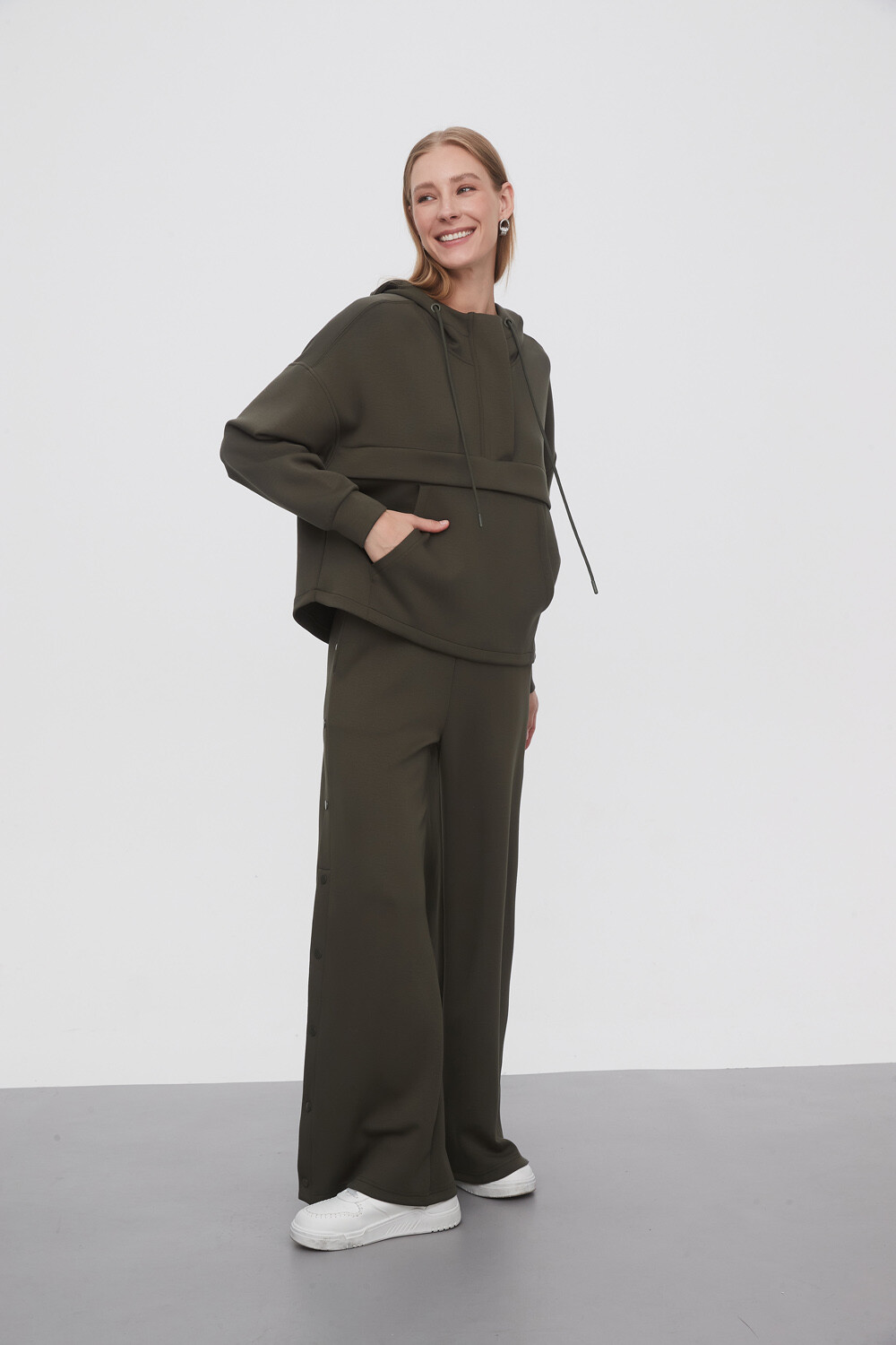 Pantalon Deportivo Cincer Verde Oliva Oscuro