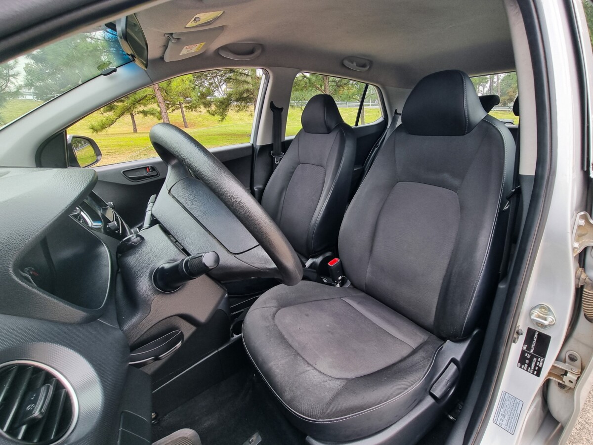 Hyundai Grand i10 GL 1.25 Extra Full| Permuta / Financia Hyundai Grand i10 GL 1.25 Extra Full| Permuta / Financia