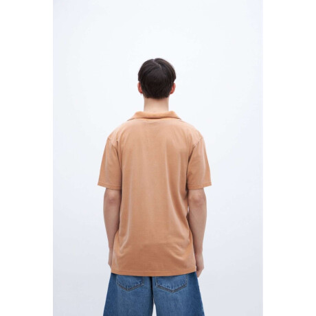 Remera polo Dax Camel