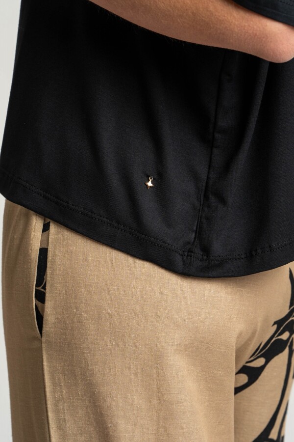 Remera Negro