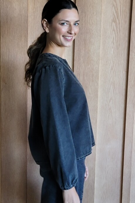 Blusa Mery Denim Negro Picado