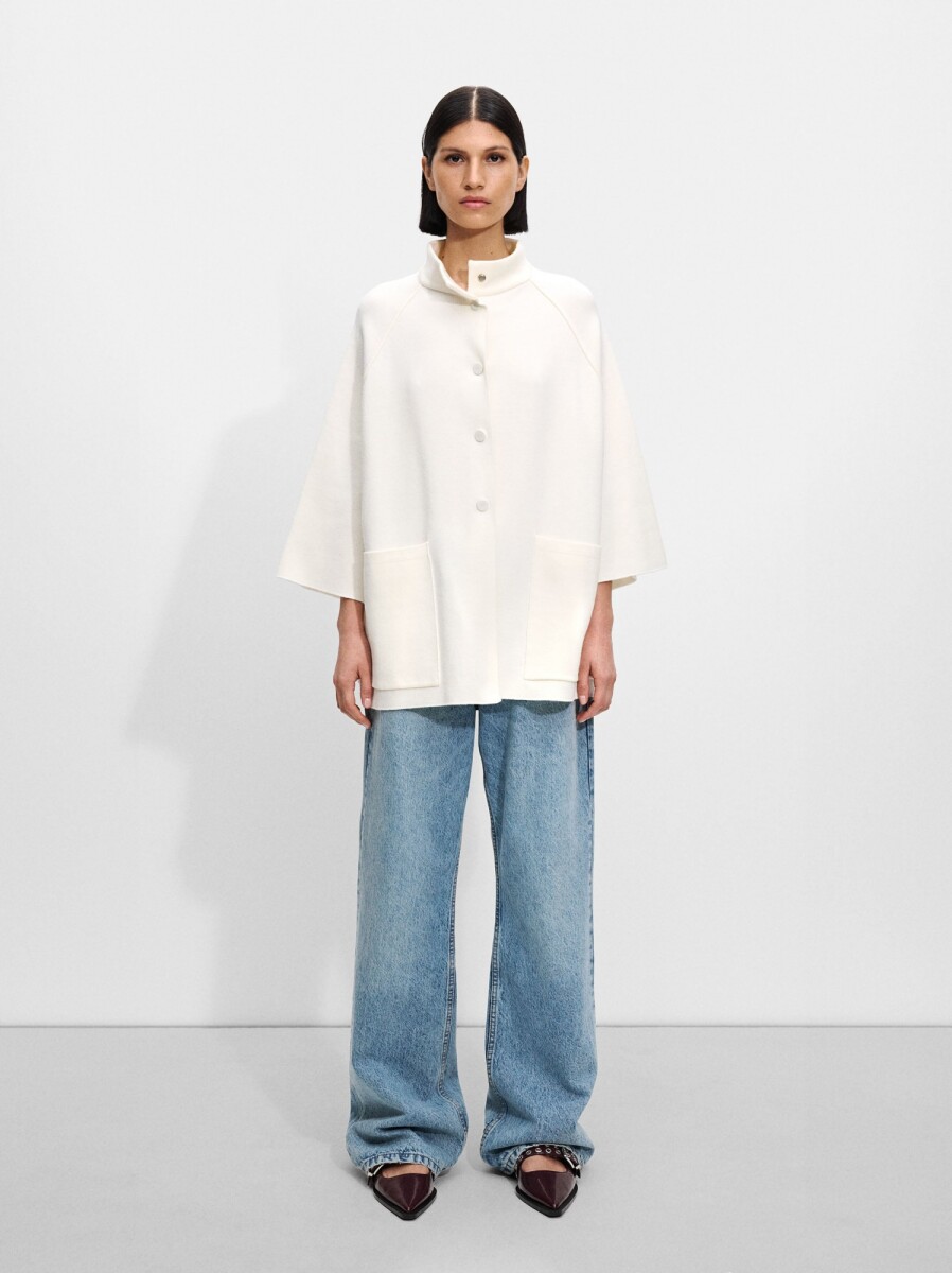 Poncho De Punto Con Botones - blanco 