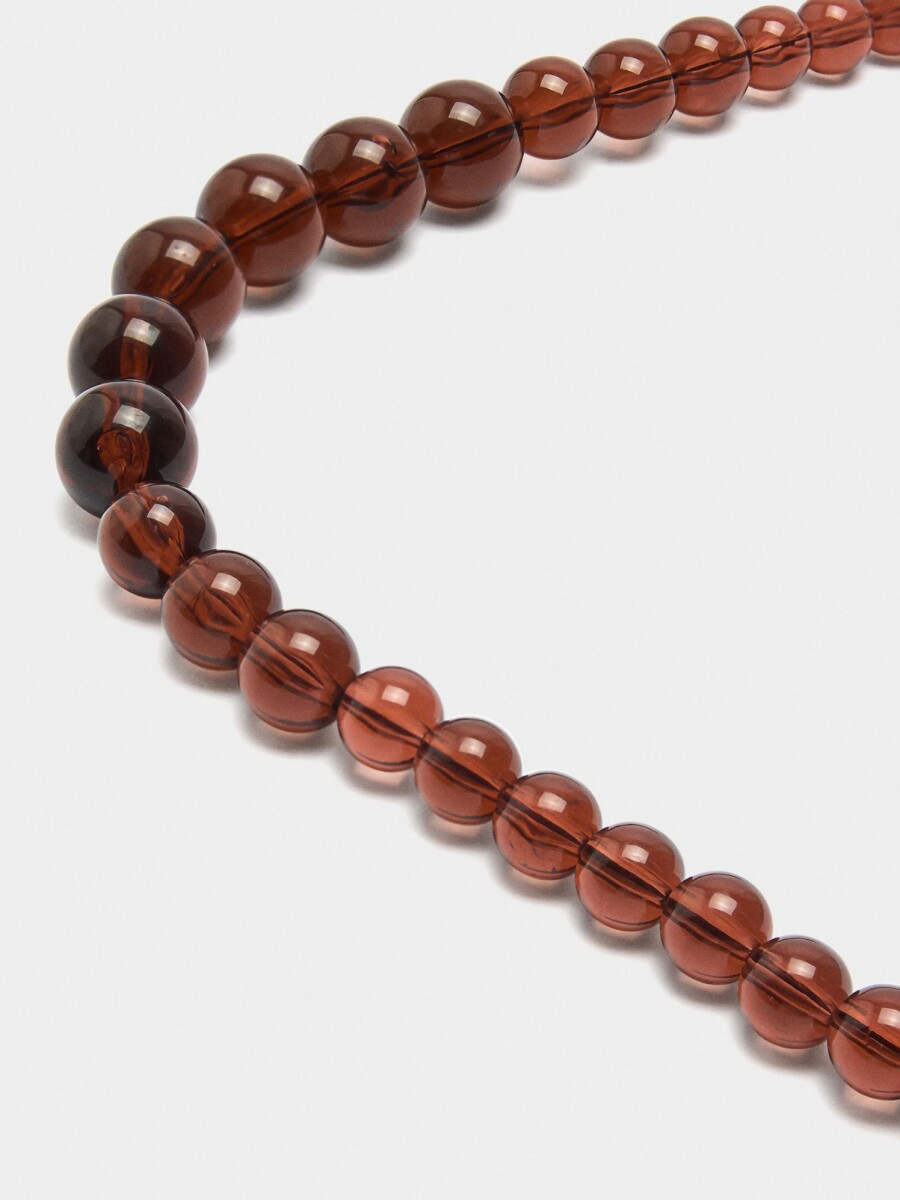 Collar Corto Con Abalorios marron