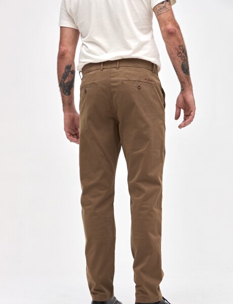 Pantalón cargo Owen I26 Marrón