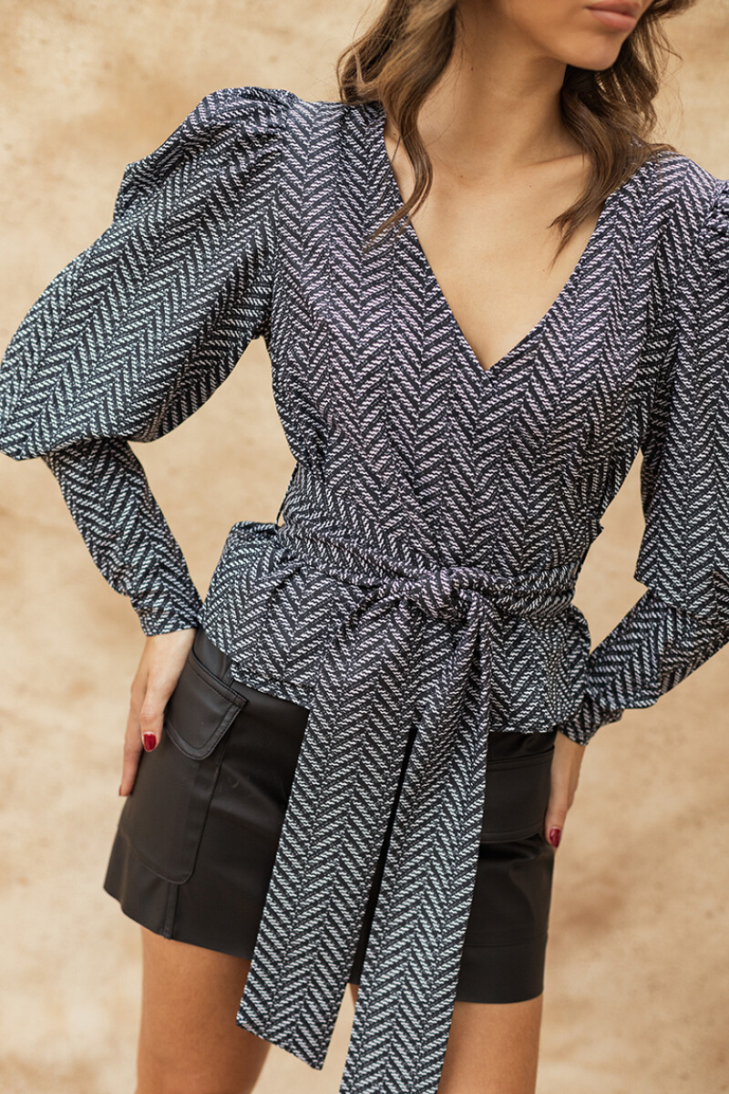 BLUSA CAROLINE MONOCHROME STRIPES BLUSA CAROLINE MONOCHROME STRIPES