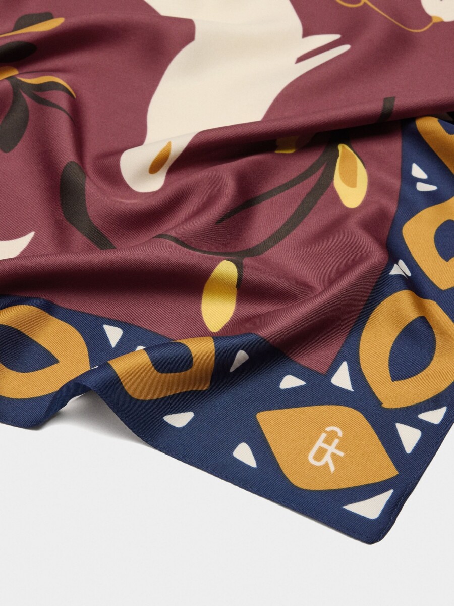 Pañuelo Estampado Cuadrado burdeos