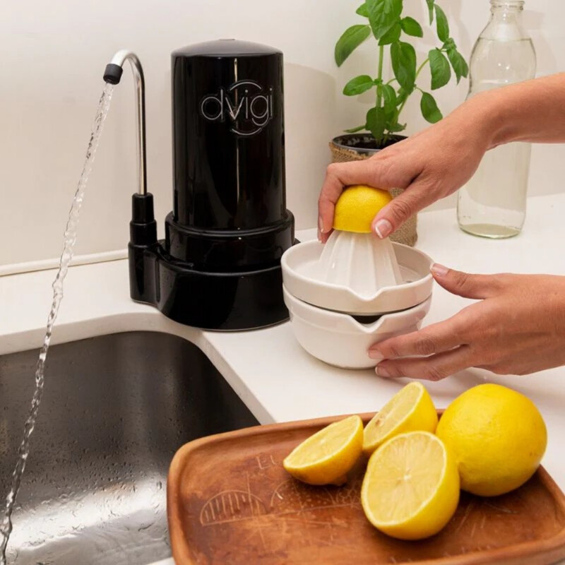 Purificador de agua Dvigi Compact Negro